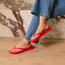 Load image into Gallery viewer, Arch Support Thongs - Classic - Chilli Red