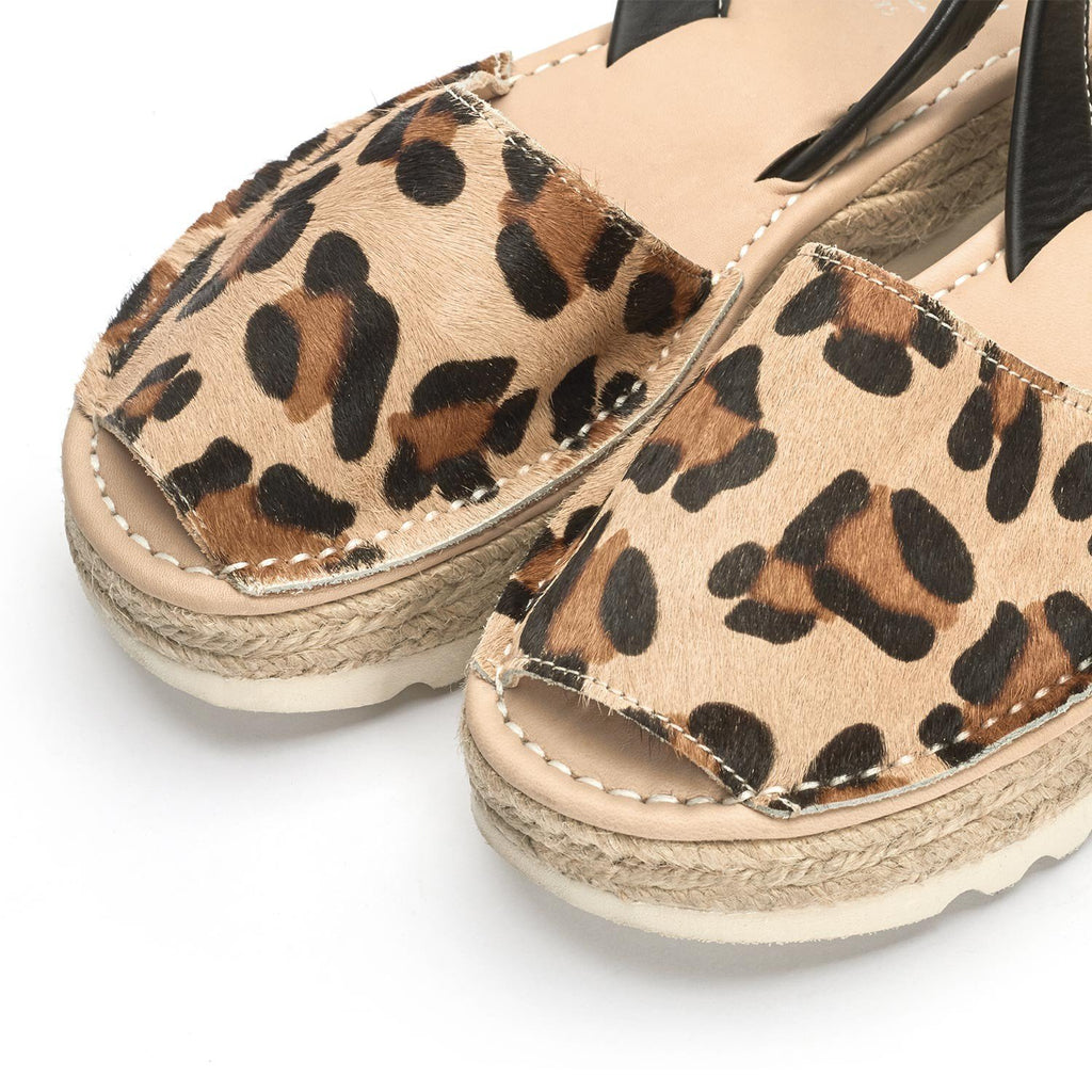 1981 A DOBLE YUTE HORSEY - Noosa Footwear Co. 